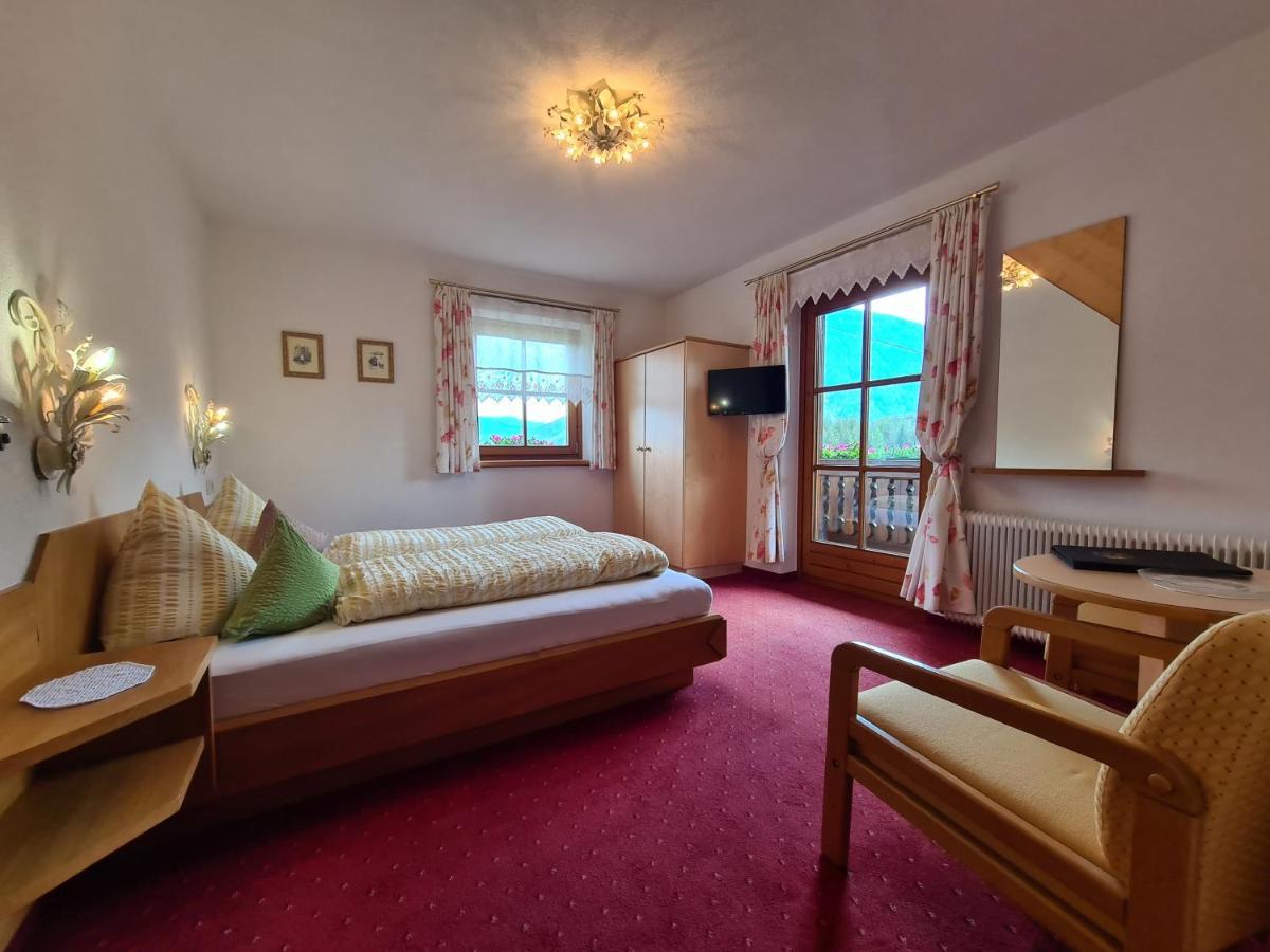 Gastehaus Fitsch Farm stay Obsteig
