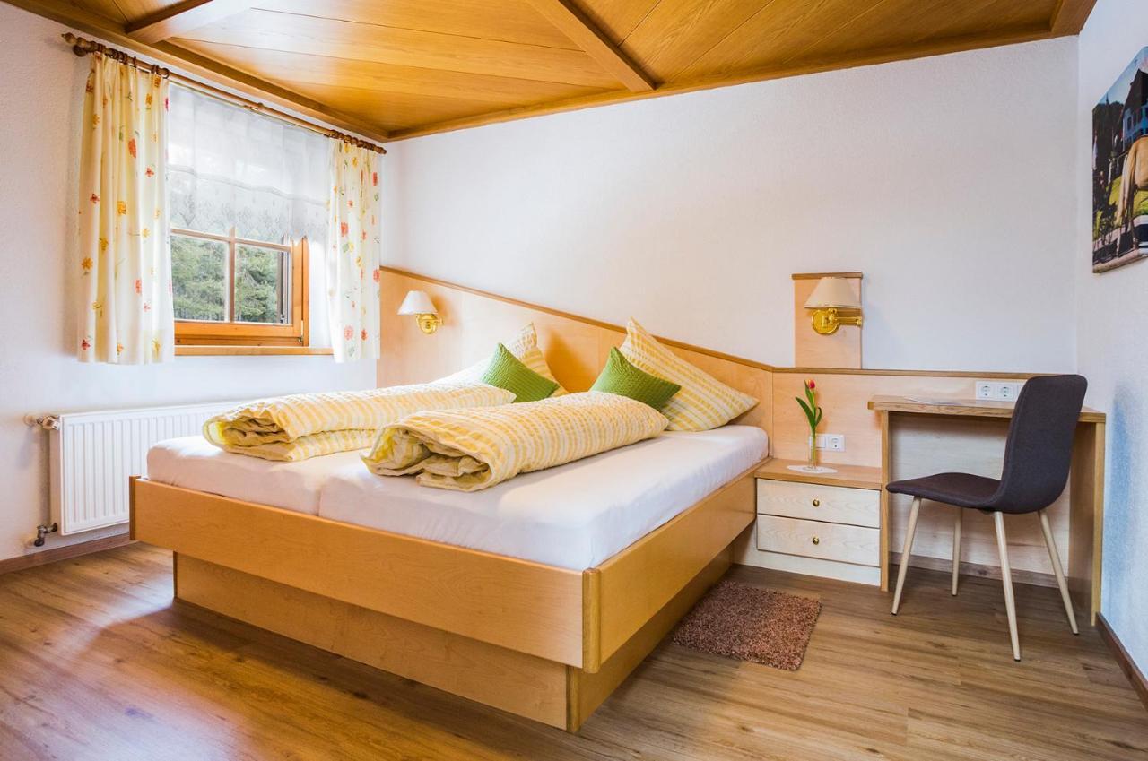Gastehaus Fitsch Farm stay